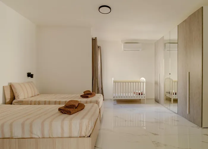 3 Bedroom Penthouse T Lejlighed