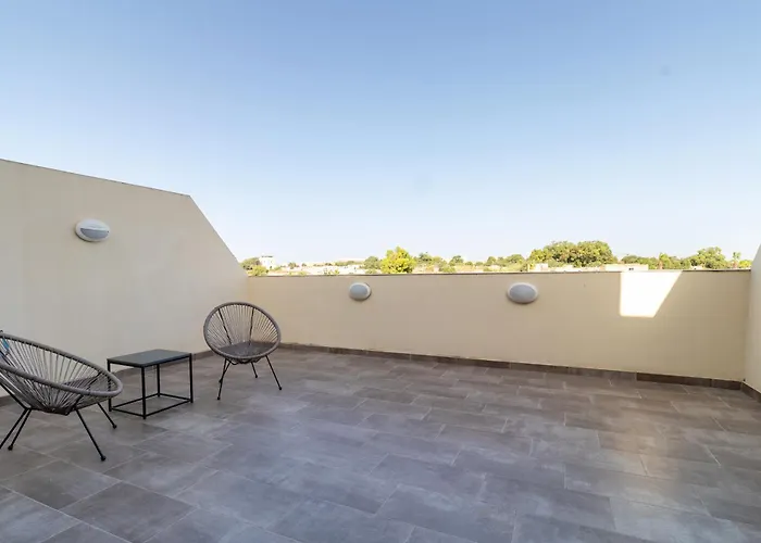 3 Bedroom Penthouse T Lejlighed Luqa