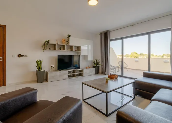 3 Bedroom Penthouse T